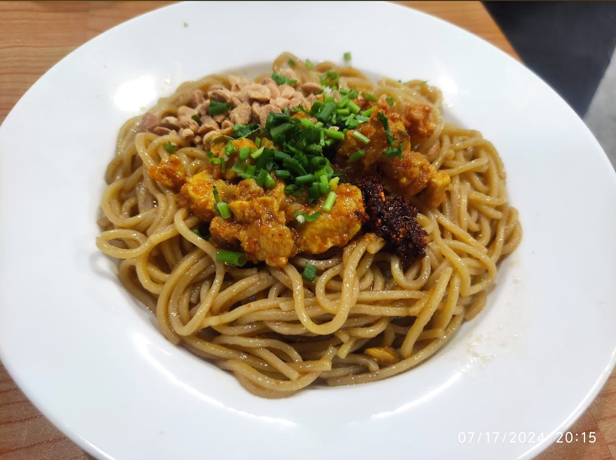 ခမ်း Kham Thai -Myanmar Restaurant