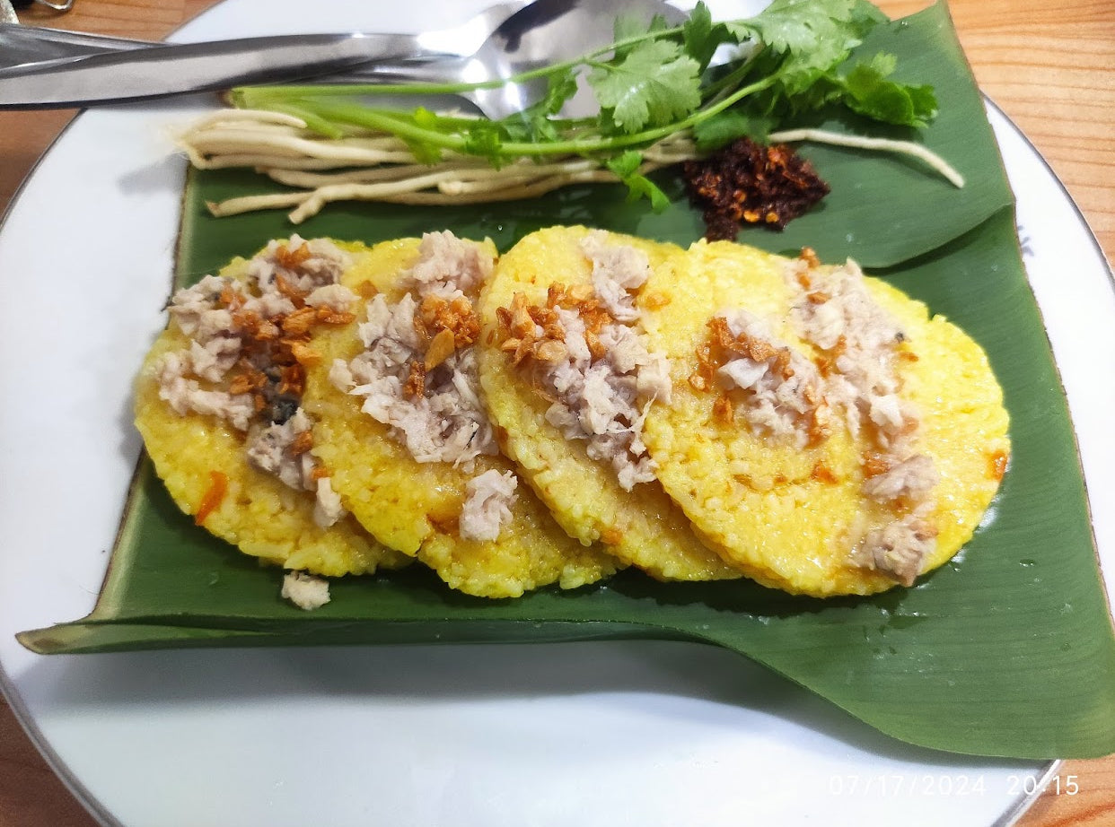 ခမ်း Kham Thai -Myanmar Restaurant