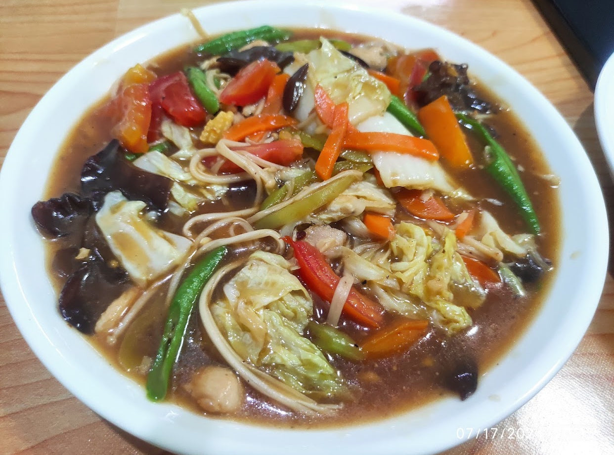 ခမ်း Kham Thai -Myanmar Restaurant