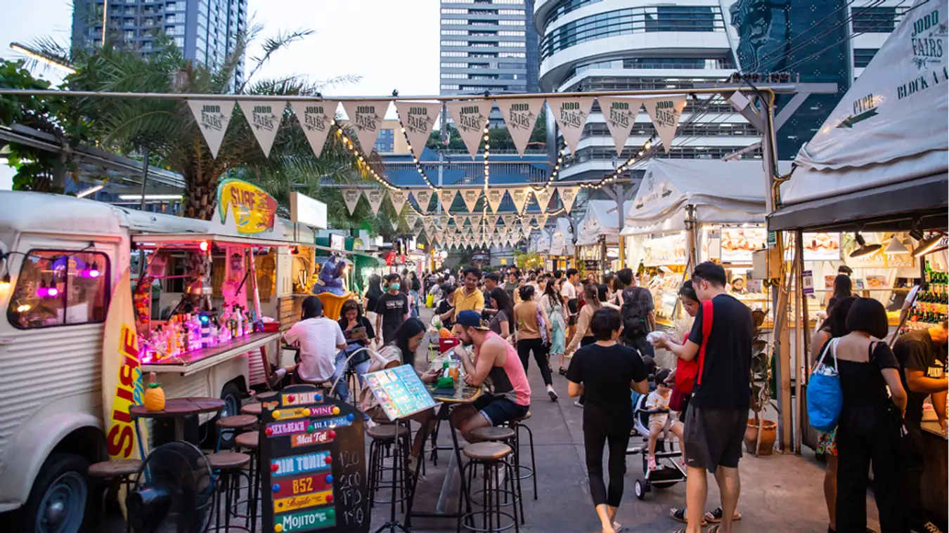 Jodd Fairs - Night Market